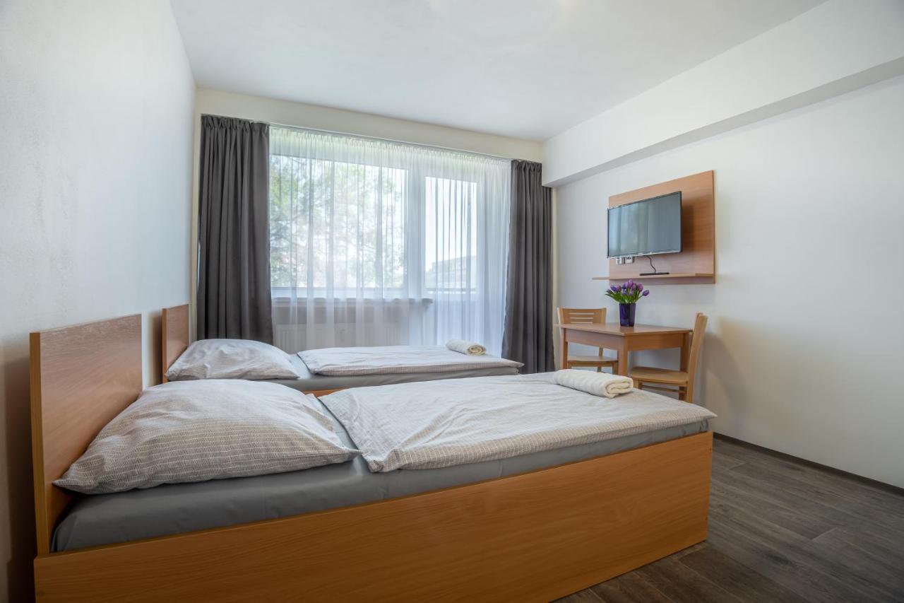 Apartmany A Studia Zamecky Park Litvinov Ngoại thất bức ảnh